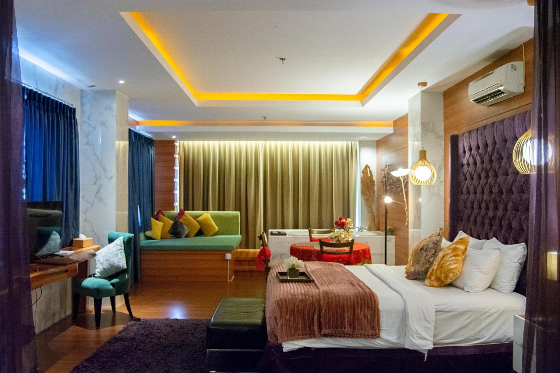 Royal Asnof Hotel Pekanbaru Exterior foto